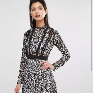 Self Portrait - Antoinette Black and White Lace Mini